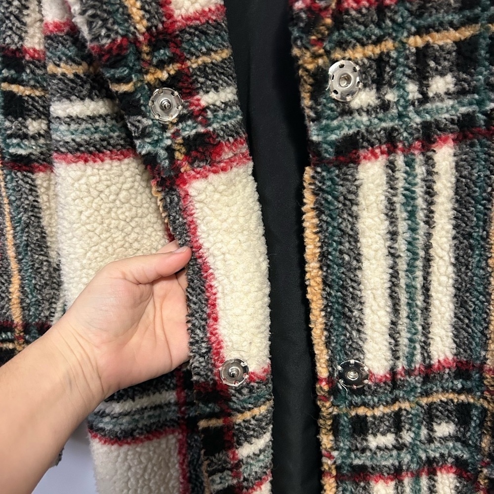 Maison Cinqcent 500 Cozy Plaid Teddy Sherpa Jacket - Picture 4 of 8